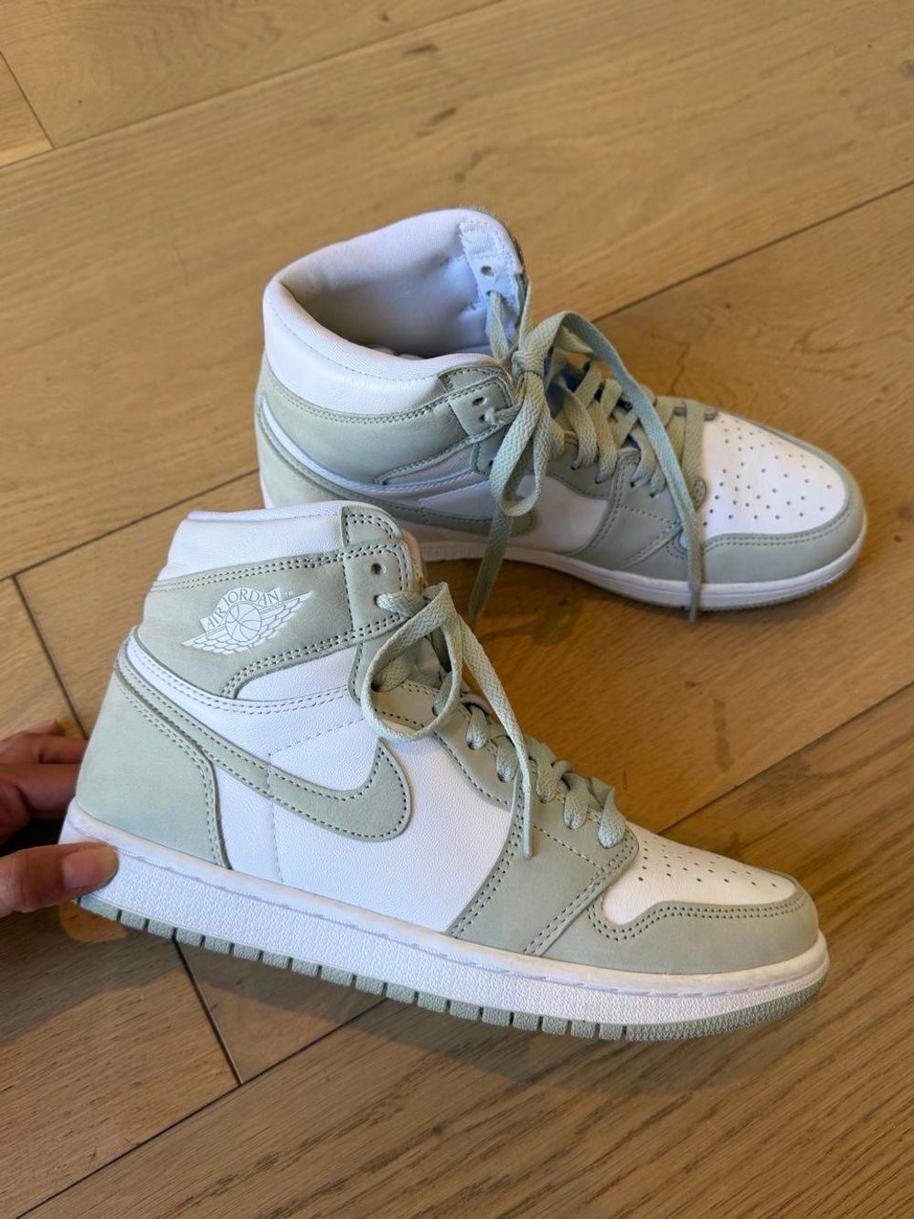 Nike Womens Jordan 1 Retro High OG Seafoam Shoes